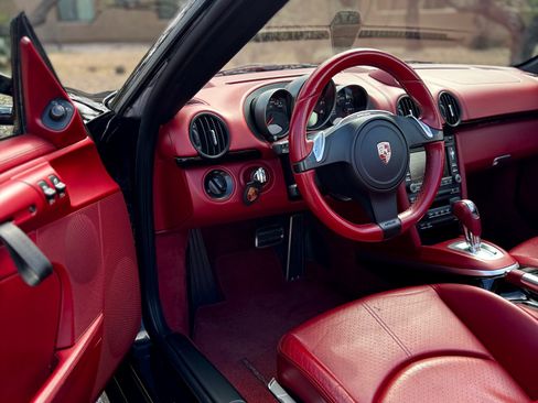 Used 2011 Porsche Boxster Spyder image 13