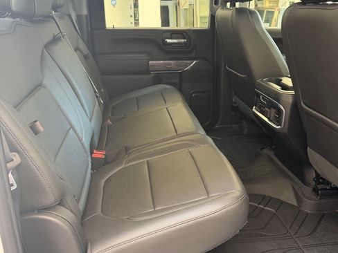 Used 2020 Chevrolet Silverado 2500 LTZ w/ LTZ Premium Package image 8