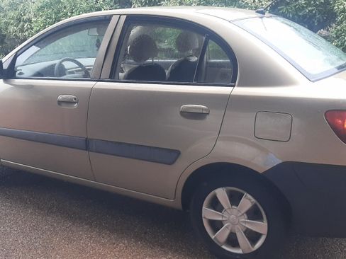 Used 2006 Kia Rio LX image 4
