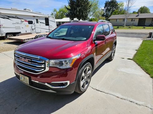 Used 2018 GMC Acadia SLT image 12