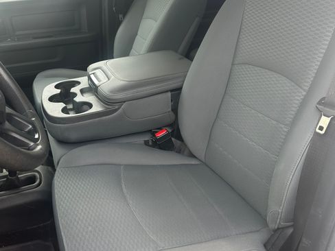 Used 2018 RAM 2500 Tradesman w/ Chrome Appearance Group image 13