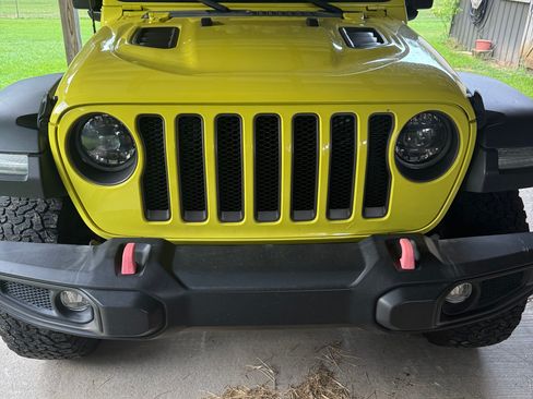 Used 2023 Jeep Wrangler Unlimited Rubicon w/ LED Lighting Group AWD/4WD image 4