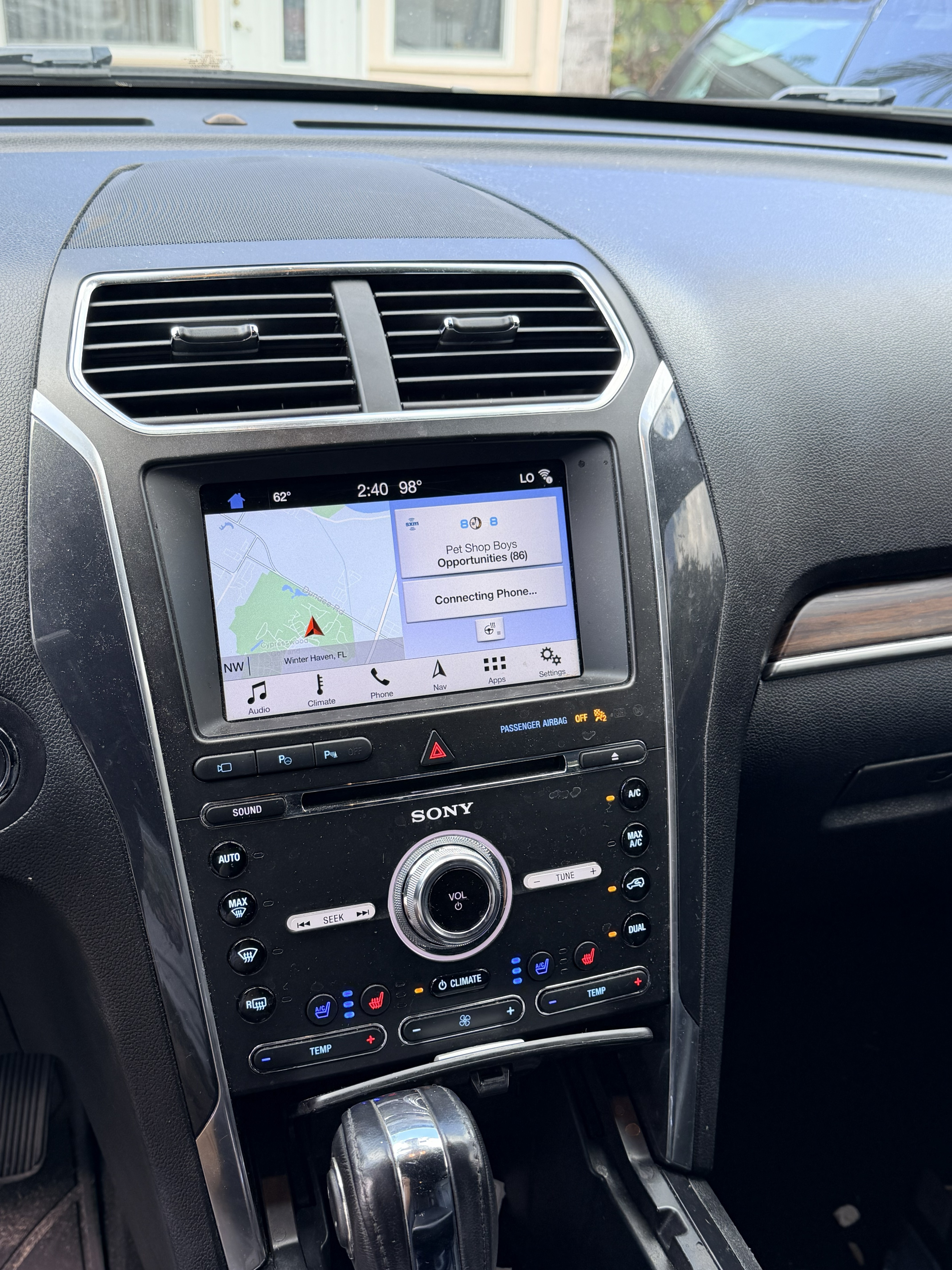 Used 2018 Ford Explorer Limited w/ Equipment Group 301A FWD image 14