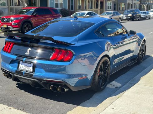 Used 2021 Ford Mustang Shelby GT500 w/ Technology Package image 6