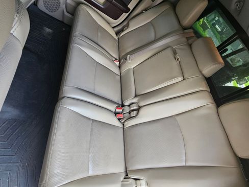 Used 2014 RAM 3500 Laramie AWD/4WD image 17