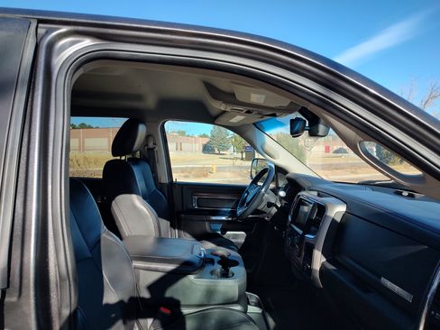 Used 2015 RAM 2500 Laramie w/ Protection Group image 5