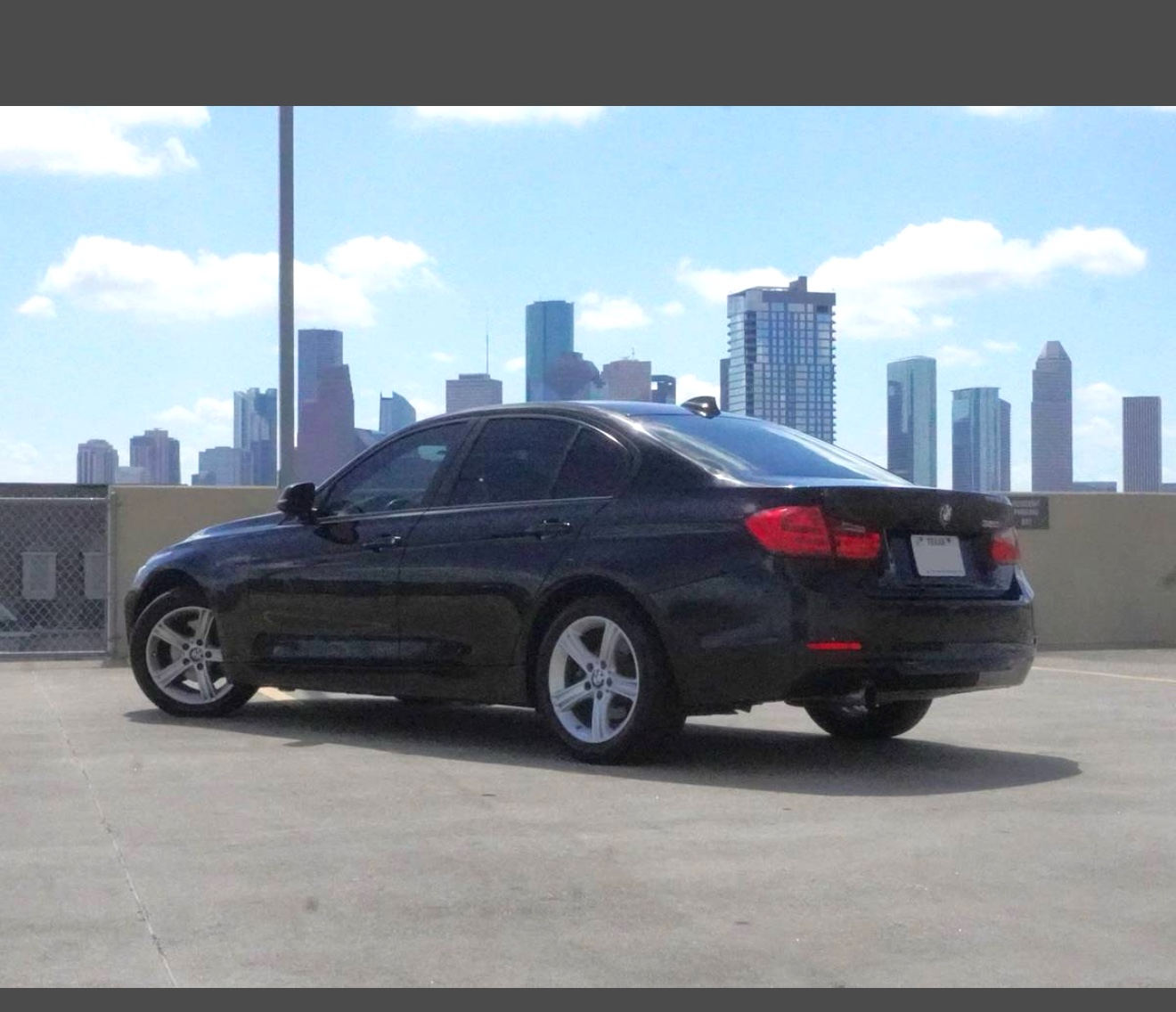 Used 2015 BMW 320i Sedan RWD image 4