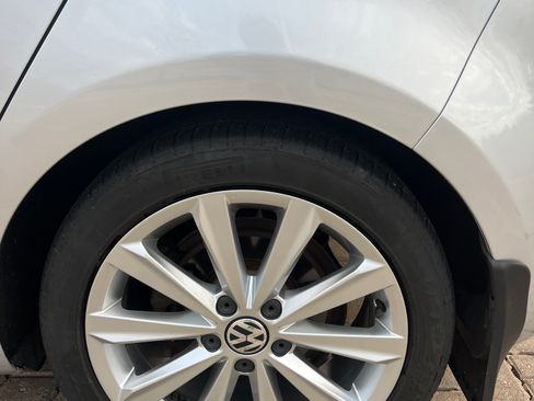 Used 2014 Volkswagen Golf TDI image 22