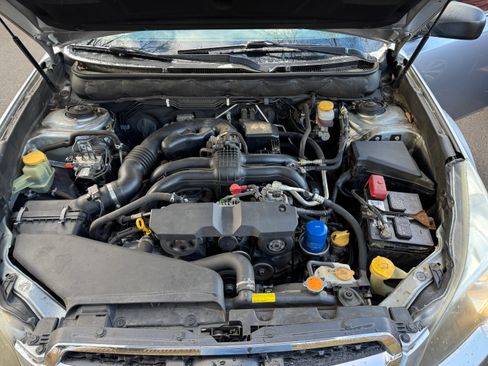 Used 2013 Subaru Legacy 2.5i image 7