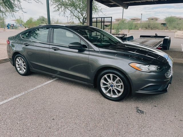 Used 2017 Ford Fusion SE w/ Fusion SE Technology Package FWD image 10
