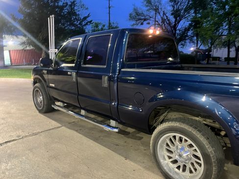 Used 2004 Ford F250 XLT image 5