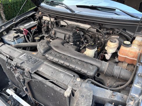 Used 2008 Lincoln Mark LT 4x4 image 14