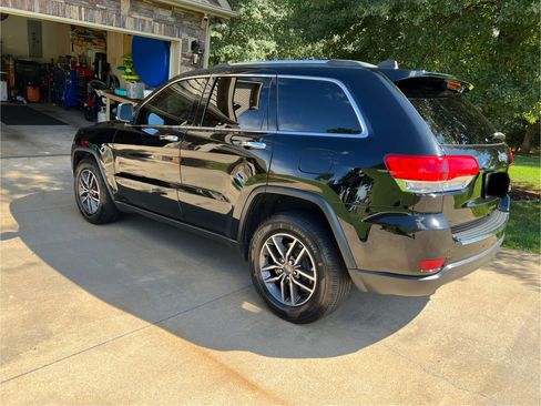 Used 2019 Jeep Grand Cherokee Limited image 9