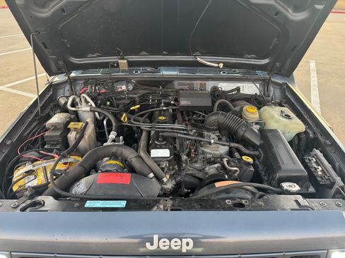 Used 2001 Jeep Cherokee Sport image 14