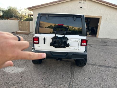 Used 2020 Jeep Wrangler Unlimited Sport S image 4