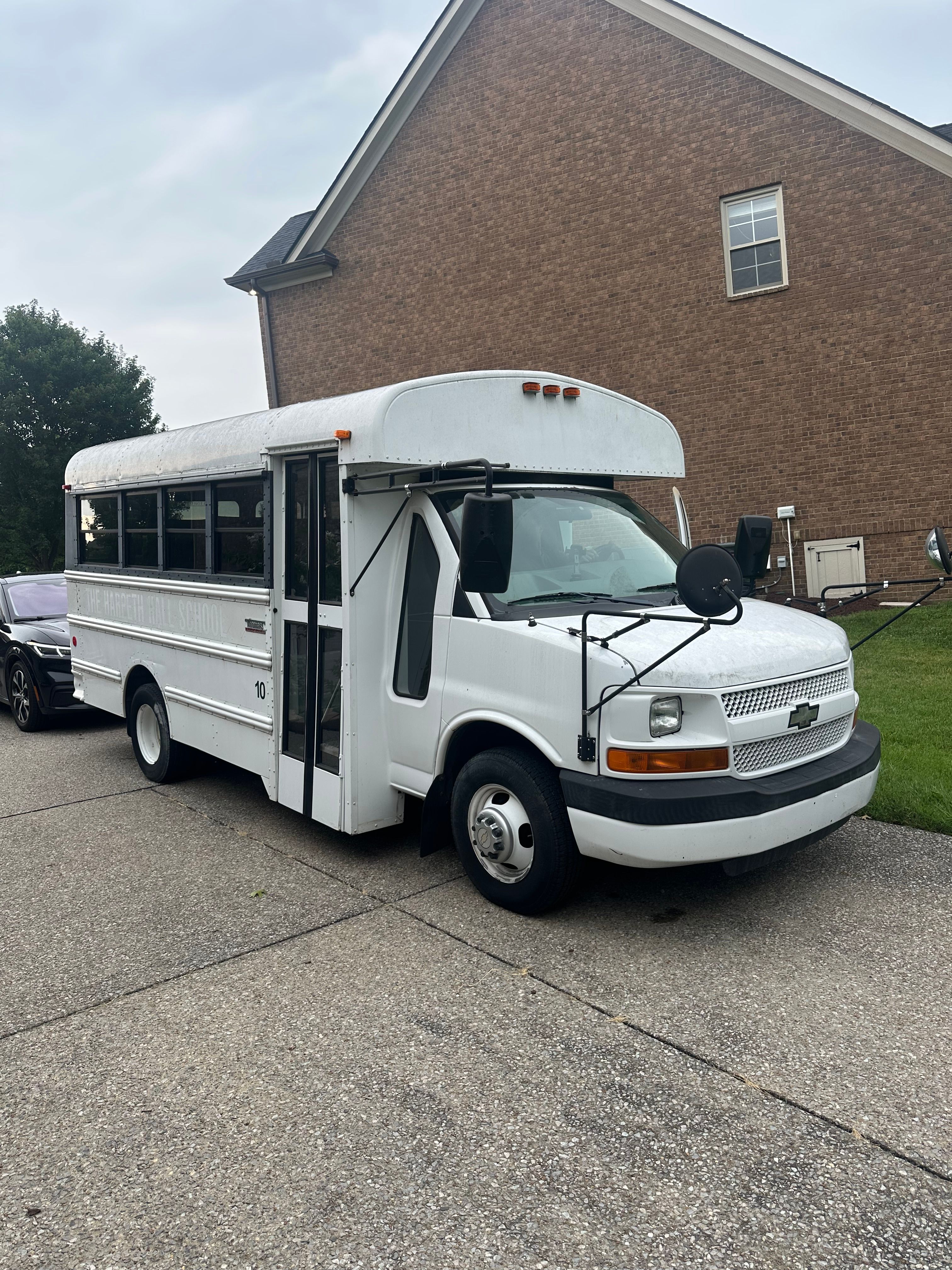 Used 2007 Chevrolet Express 3500 w/ School Bus Package RWD image 1