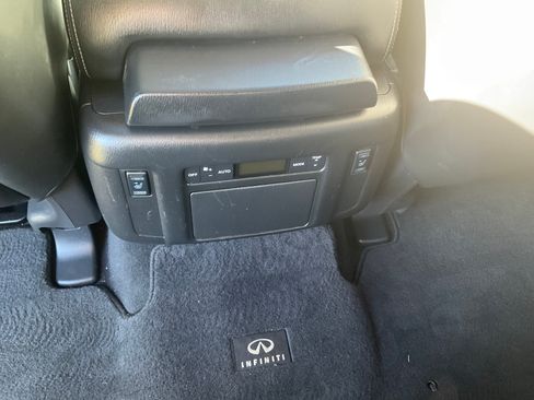 Used 2017 INFINITI QX80 2WD w/ Driver Assistance Package image 10