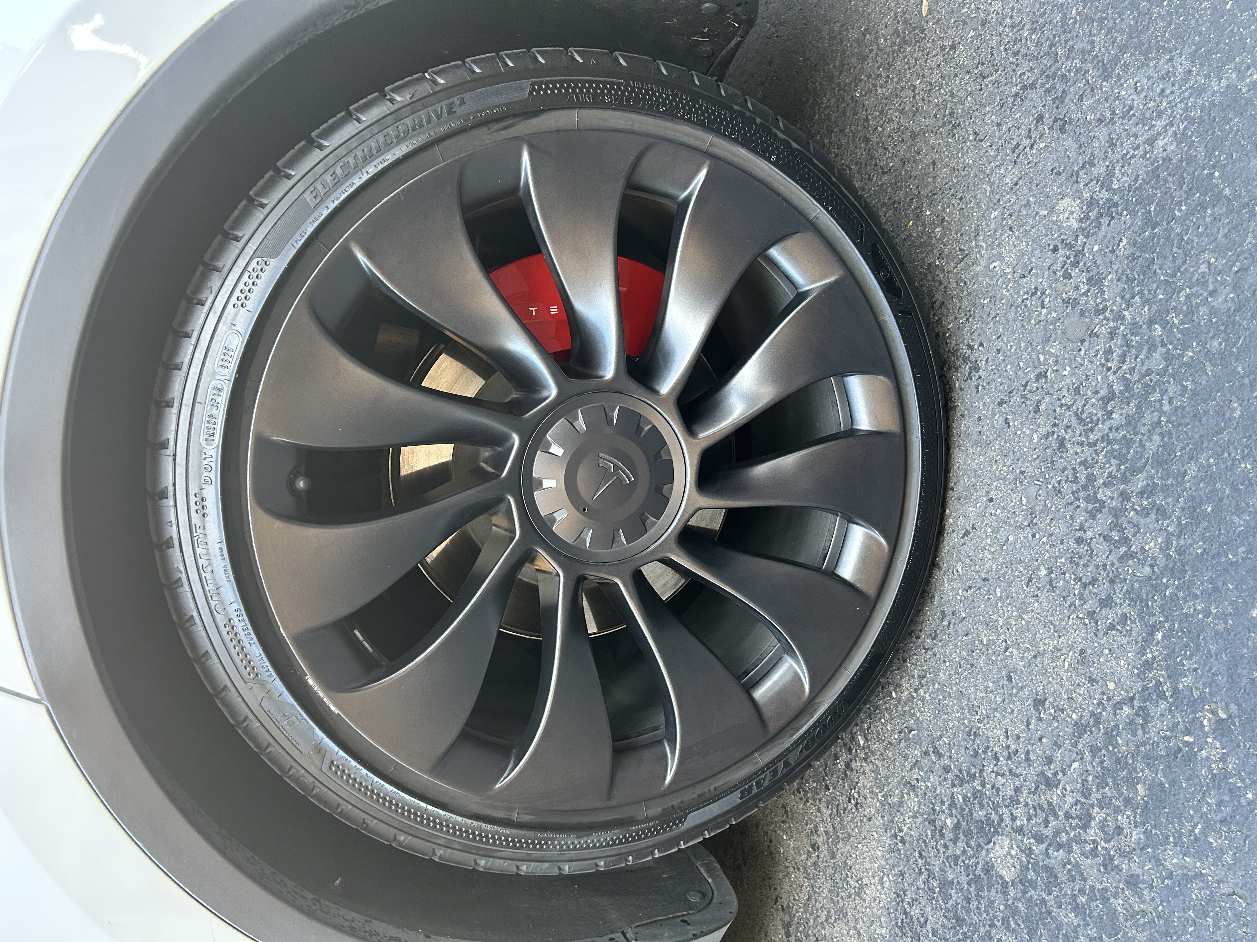 Used 2023 Tesla Model Y Performance AWD/4WD image 12