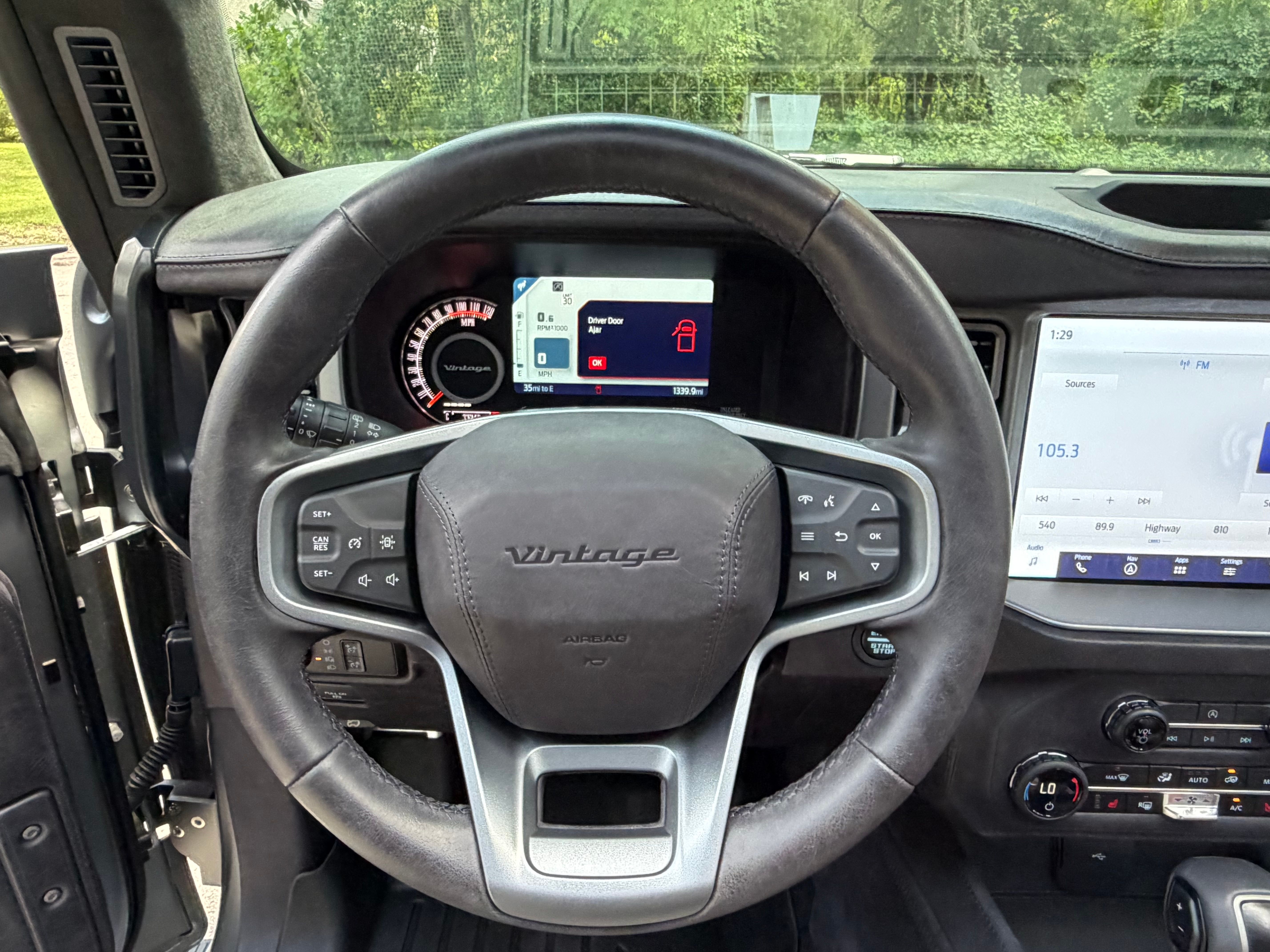 Used 2024 Ford Bronco Black Diamond AWD/4WD image 24