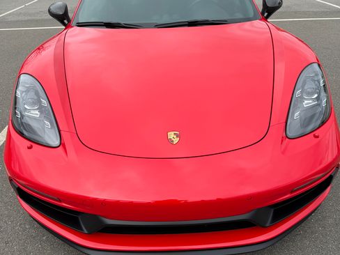 Used 2021 Porsche 718 Cayman GT4 image 13