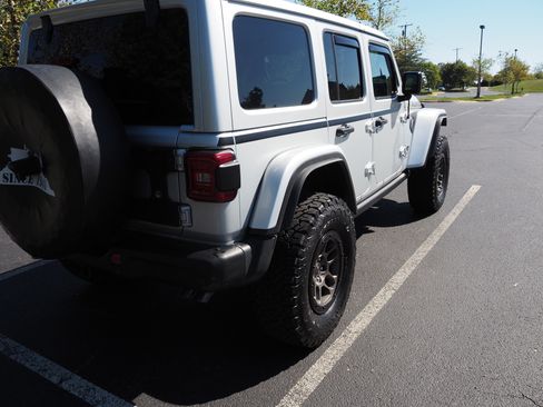 Used 2023 Jeep Wrangler Unlimited Rubicon 392 w/ Xtreme Recon 35" Tire Package image 10