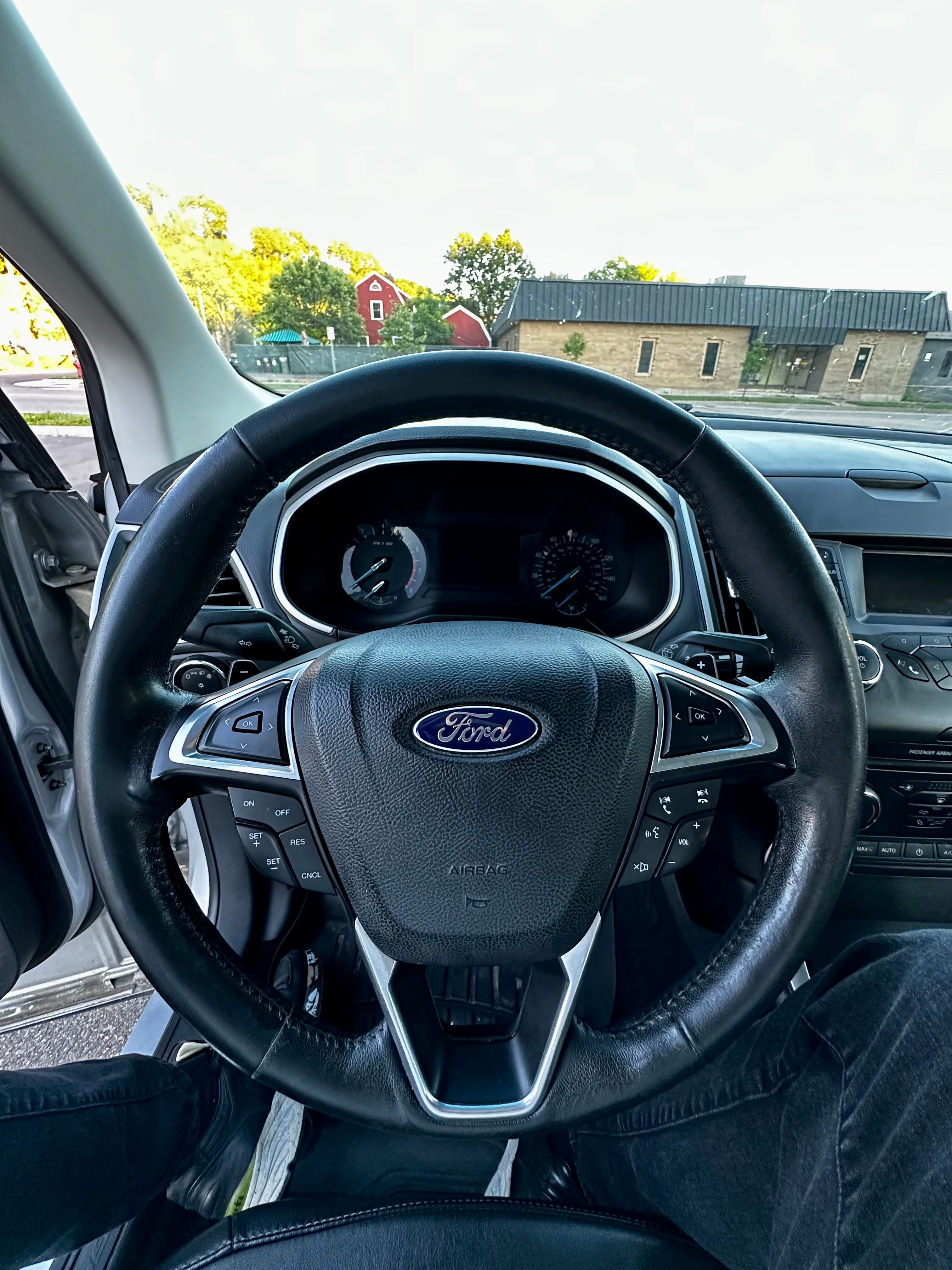 Used 2017 Ford Edge SEL AWD/4WD image 21