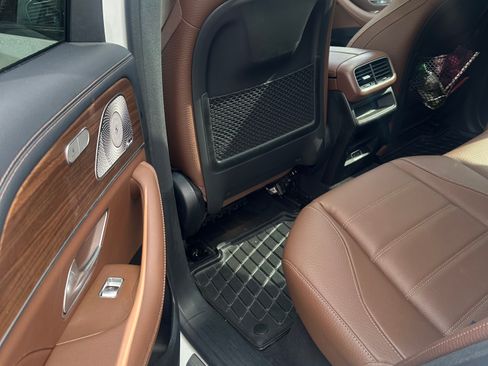 Used 2025 Mercedes-Benz GLE 450 4MATIC Coupe image 4