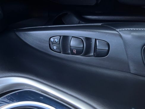 Used 2017 Nissan Sentra SL w/ Protection Package image 18