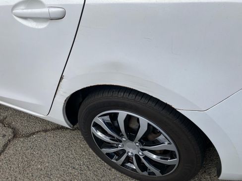 Used 2012 MAZDA MAZDA3 i Sport image 12