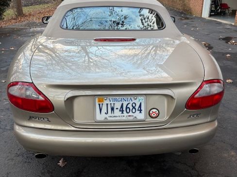 Used 1998 Jaguar XK8 Convertible image 4