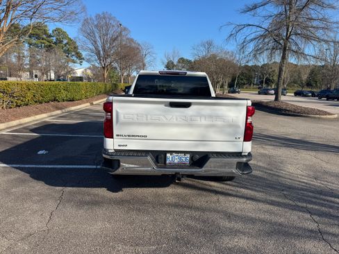 Used 2020 Chevrolet Silverado 1500 LT w/ Trailering Package image 5