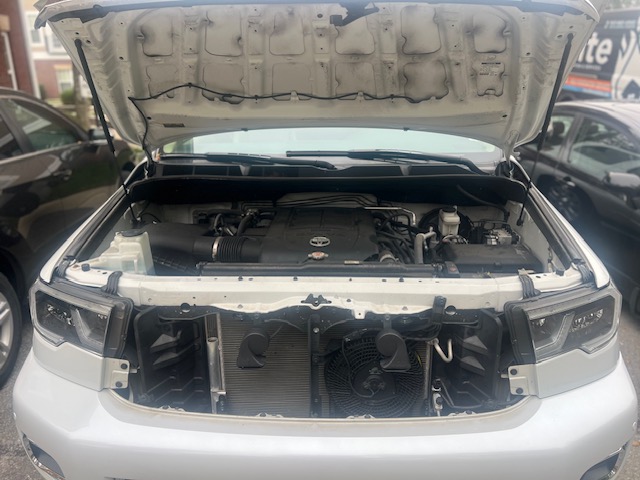 Used 2022 Toyota Sequoia Platinum AWD/4WD image 12