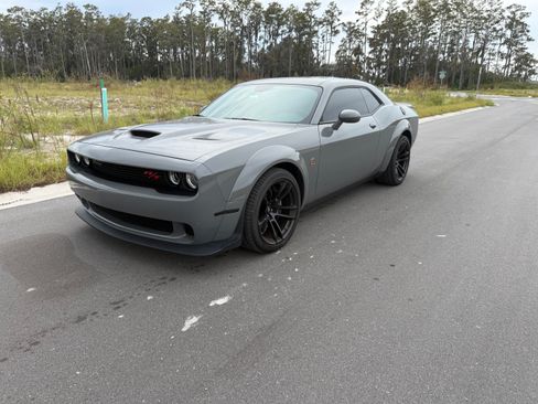 Used 2023 Dodge Challenger R/T Scat Pack image 1