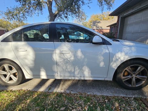 Used 2014 Chevrolet Cruze LT image 8