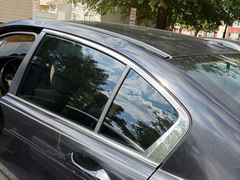 Used 2009 Honda Accord EX-L image 1