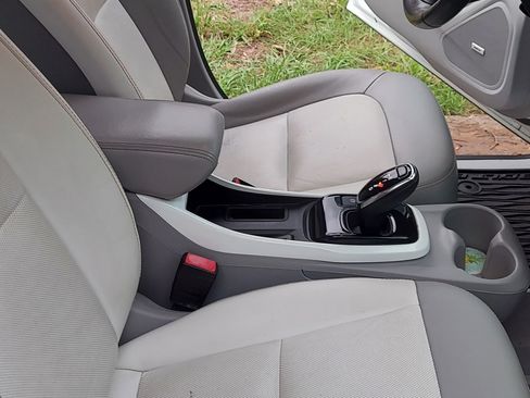 Used 2020 Chevrolet Bolt Premier w/ Infotainment Package FWD image 14