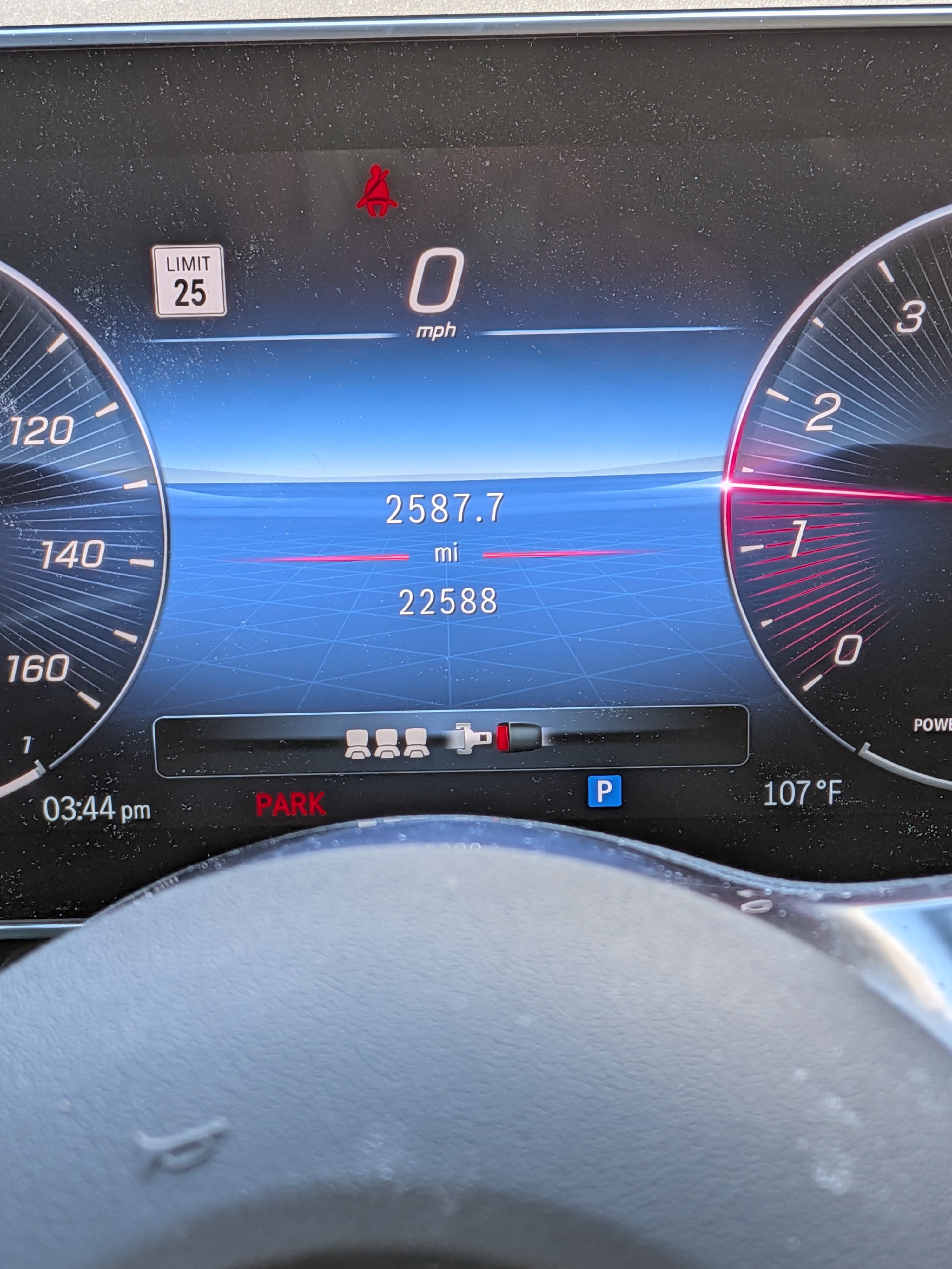 Used 2023 Mercedes-Benz GLC 300 4MATIC image 10