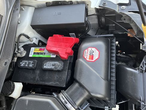 Used 2012 Ford Edge SEL image 23