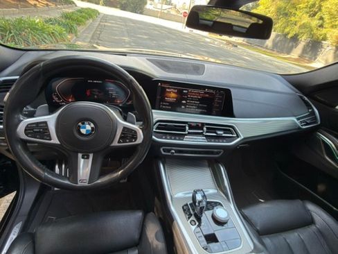 Used 2021 BMW X6 M50i w/ Executive Package image 5