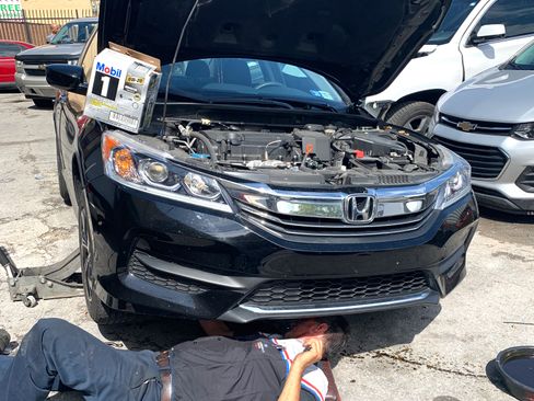 Used 2016 Honda Accord LX image 2