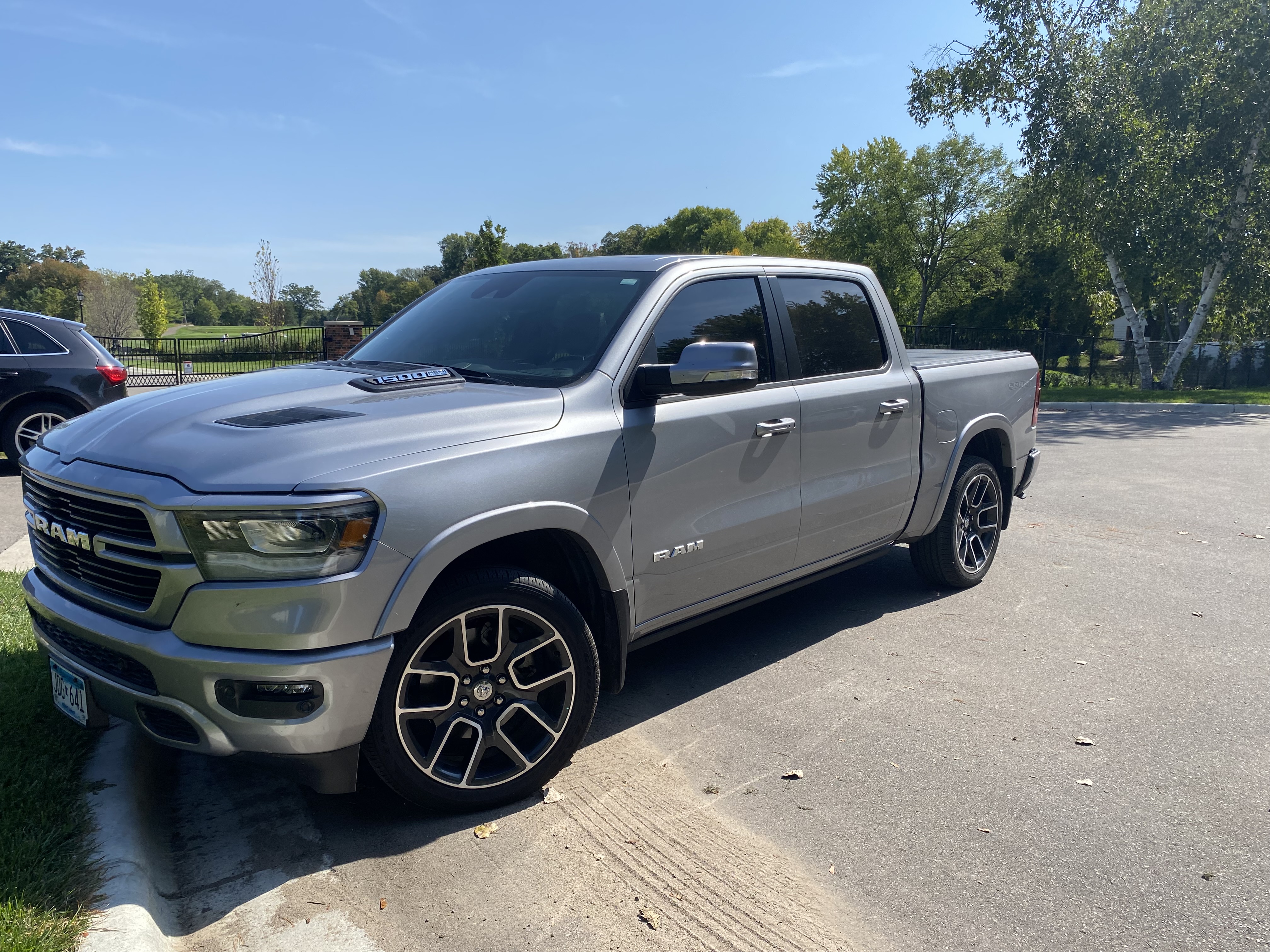 Used 2021 RAM 1500 Laramie AWD/4WD image 4