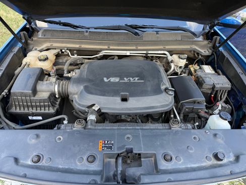 Used 2018 GMC Canyon SLT w/ Driver Alert Package image 5