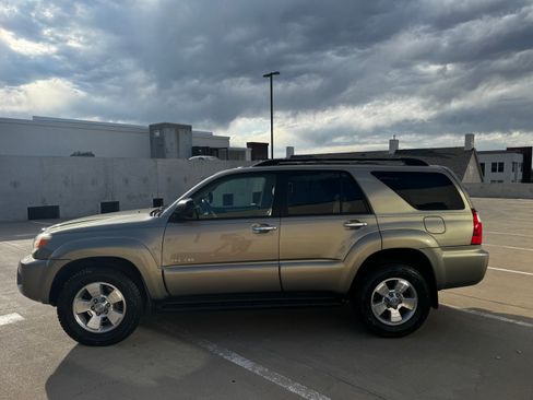 Used 2008 Toyota 4Runner Sport image 4