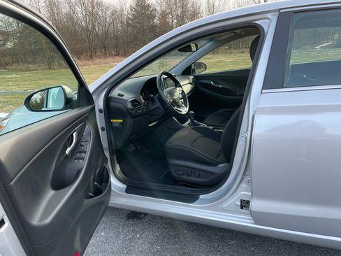 Used 2018 Hyundai Elantra GT w/ Style Package 02 image 32