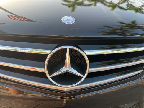 Used 2014 Mercedes-Benz C 250 Sedan image 24
