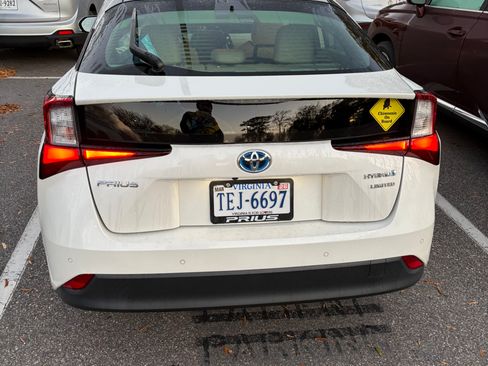 Used 2019 Toyota Prius Limited image 5