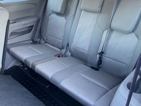 Used 2014 Honda Pilot LX image 9