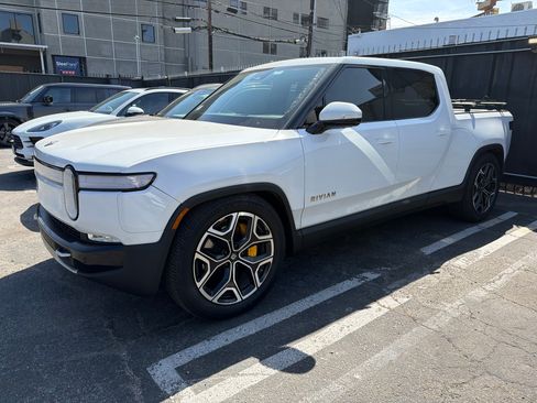 Used 2022 Rivian R1T Adventure AWD/4WD image 6
