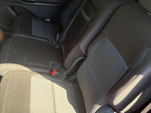 Used 2023 Ford Explorer XLT RWD image 20