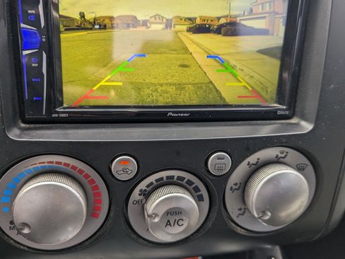 Used 2012 Mitsubishi Galant FE image 12